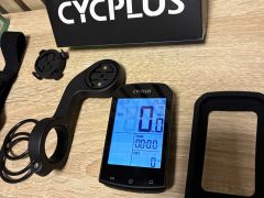 Cycplus M1 s doplnkami