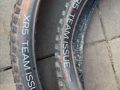 Bontrager XR5 plášte, 29