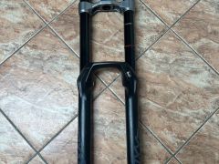 Vidlica RockShox Boxxer 200mm