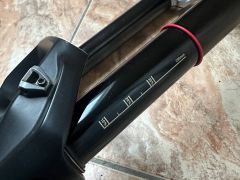 Vidlica RockShox Boxxer 200mm