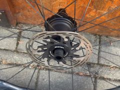 Zipp 353 NSW SET - Zadné Poškodené