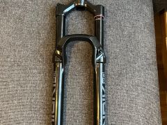 Rockshox Lyrik Select Charger RC 150mm 29 Krk zrezaný na 17,5c