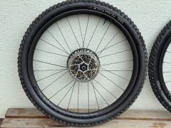 Bontrager Line PRO 30 - Komplet