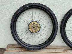 Bontrager Line PRO 30 - Komplet