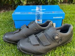 Shimano tretry Sh-Me400 vel 46 + Shimano pedale SPD