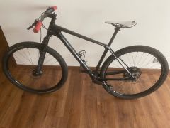 Predám ultraľahký Cannondale FSI custom /8,4 kg/