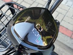 Moderní elektro skútr 350W  nový, LCD displej, světla, blinkry, alarm, bez registrace