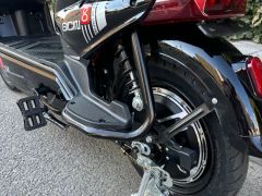 Moderní elektro skútr 350W  nový, LCD displej, světla, blinkry, alarm, bez registrace