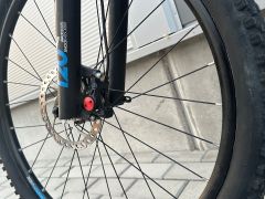 Predám celoodpružený horský bicykel Btwin