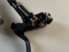 Shigura - Shimano Saint + Magura MT7