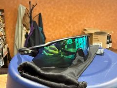 Oakley 4.