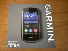 Garmin Edge 1050 GPS cyklopočítač / 2ks