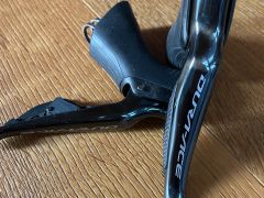 Radiace páky Shimano Dura-Ace Di2 St-9150, rafikové brzdy