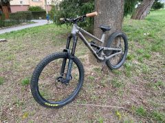 Commencal Clash Ride Park