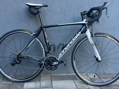 Predam cestný bicykel