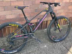 Mondraker Foxy karbón XR 27,5 Veľkosť M