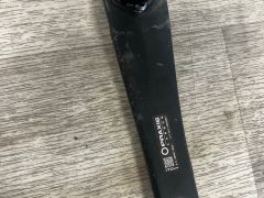 Praxis Girder carbon