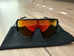 Predám úplne nové Oakley Sutro S okuliare, Prizm Ruby/Polished Black