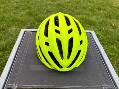 Giro Agilis prilba, žiarivá žltá, M (55-59 cm)