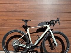 Cube Nuroad C:62 EX 2025 AXS M