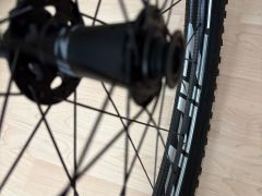Kolesá Zipp 3Zero Moto Karbon + pneu