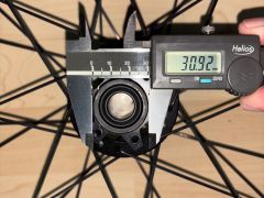 Kolesá Zipp 3Zero Moto Karbon + pneu