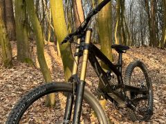 YT Tues 2017 Karbón 27,5