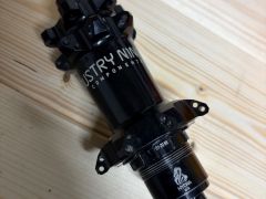 Industry nine Hydra