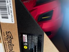 Troy Lee Designs Flowline hela