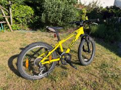 Detský bicykel BMC Blast Bl20: Žltá raketa