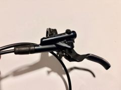 Shimano predná brzda 4-piest