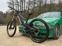 YT Tues 2017 Karbón 27,5