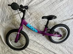 Skoro nové odrážadlo Ridgeback Scoot XL 14"