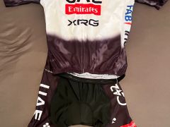 UAE Emirates dres + kratke nohavice