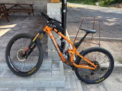 Trek slash 9.7 carbon