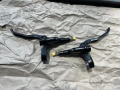 Nepoužité brzdové páky na rovná řidítka Shimano Br-Mt200