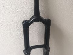 Rock Shox ZEB select Charger RC 29 Nova zdvih 190