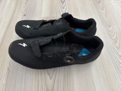 Tretry Specialized Torch 2.0 black, velikost 44,5