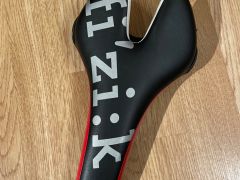 Fi&#039;zi:k Sedlo