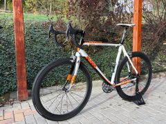 Závodní karbonová silnička KTM Strada LC Racing
