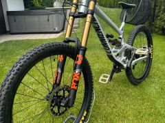 Commencal furious DH
