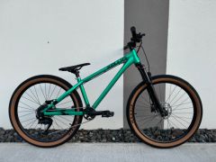 Kellys Whip 10-Custom