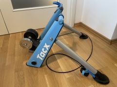 Trenazer Tacx Booster