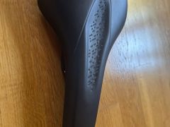 Predám sedlo Fizik Terra Alpaca X5 široke 145mm