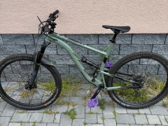 Celoodpruzeny bicykel Kellys
