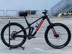 Trek Slash