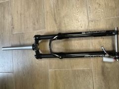 SR Suntour XCR Air 29 120mm boost