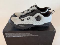 Fizik Terra Atlas(gray/black) vel.40