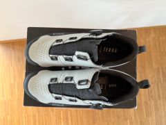 Fizik Terra Atlas(gray/black) vel.40