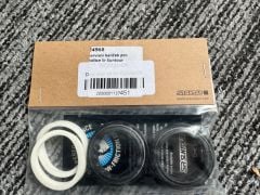 SR Suntour set gurier / service kit
